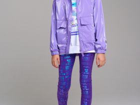 Куртка текстильная с полиуретановым покрытием для девочек (ветровка)