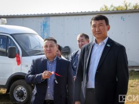 Передвижные лаборатории передали ветеринарным службам Якутии