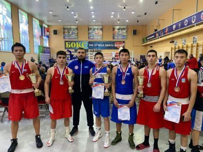 Наши боксеры привезли из Хабаровска медали