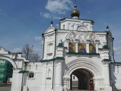 Церковь над "Святыми вратами"