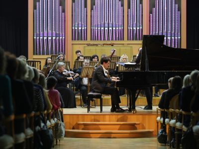 Билеты на Кубанский симфонический оркестр. Константин Емельянов (Муниципальный концертный зал) / Концерт | Афиша | ИнфоТаймс