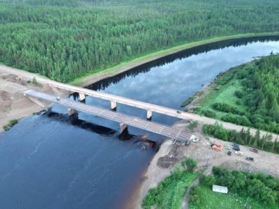 Строительство моста через реку Нюю в Якутии завершат в конце года