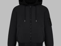 Утепленный бомбер с капюшоном и водоотталкивающей