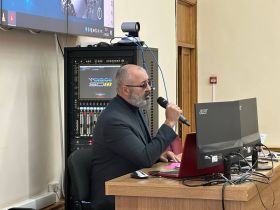 Калужских журналистов научили работать с ИИ и продвигать канал в МАКС