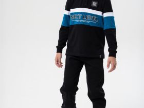 Джемпер трикотажный с воротником поло для мальчиков