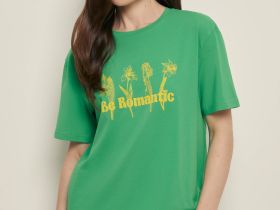 Футболка свободного силуэта с принтом