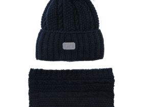 Комплект вязаный для мальчика: шапка, снуд