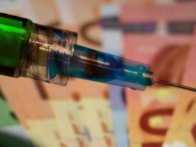 Нерабочий апрель: отмена выплат по долгам и «поверочного рабства»