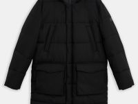 Утепленное пальто с накладными карманами