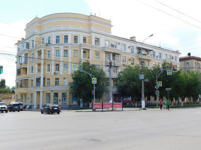 Дом коммунальщиков (жилой дом)