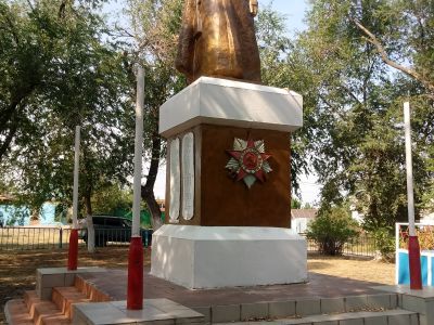 Памятник воинам, погибшим в 1941-1945 гг. в период  Великой Отечественной войны