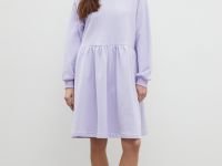 Платье с капюшоном