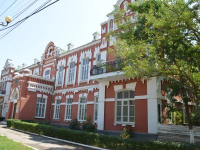 Дом, где в 1918 г. размещался штаб обороны г. Кизляра