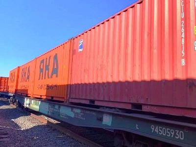 ЖДЯ: В Нижний Бестях прибыли первые контейнеры, отправленные с терминала «Столбовая»