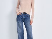 Джемпер прямого силуэта с округлым вырезом