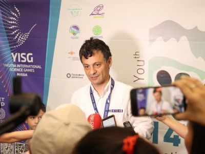 Профессор Сколтех и РАН Артем Оганов рассказал о своих впечатлениях от МИИ