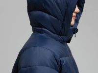 Пуховое пальто со съемным капюшоном