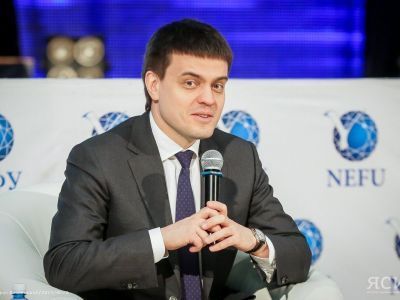 Наука, бюджетные места, работа. Что обсудили студенты и ученые на встрече с Михаилом Котюковым