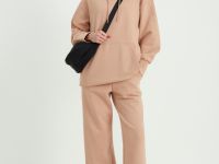 Спортивные брюки широкого кроя на средней посадке