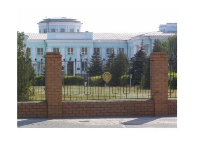 Памятное место, где в сентябре 1942 г. находился командный пункт 193-й стрелковой дивизии под командованием генерал-майора Н.Ф.Смехотворова, воины которой героически сражались за город