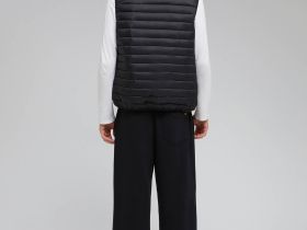 Утепленный стеганый жилет