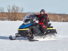 Снегоход РУССКАЯ МЕХАНИКА Frontier 1000 2025