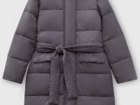 Утепленное пальто с поясом