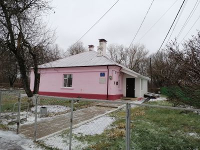 Дом, в котором в 1940-70 годы жил советский ученый Герой Социалистического Труда, лауреат Ленинской премии академик ВАСХНИЛ А.Л. Мазлумов