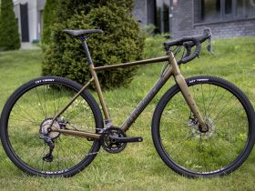 Шоссейный велосипед Atom Tundra LTD, год 2024, цвет Коричневый, ростовка 22