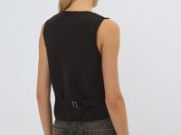 Жилет на пуговицах, Коричневый