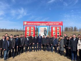 Память Платона Ойунского почтили в Таттинском улусе Якутии