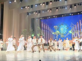 В Якутии отметили 30-летие народного ансамбля танца «Өркөн»