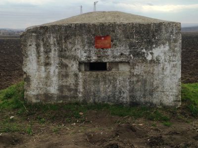 Два ДОТа с тремя амбразурами, связанные с событиями Великой Отечественной войны