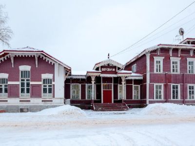 Здание железнодорожного вокзала