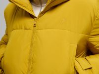 Утепленная куртка со съемным капюшоном