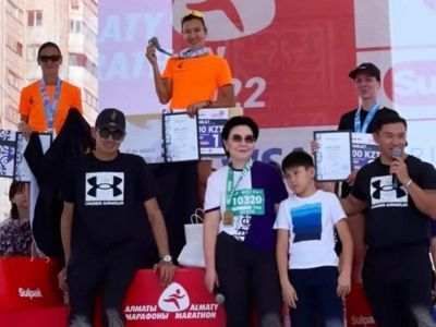 Сардаана Трофимова стала чемпионкой «Алматы марафон-2022»