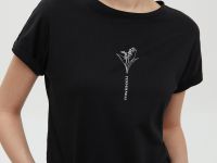 Футболка с круглым вырезом