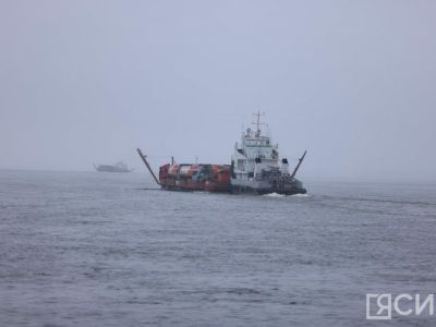 Изменён график паромных перевозок на переправе Якутск - Нижний Бестях