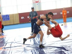 Крупнейший спортивный объект в сельской местности Якутии открыли в селе Ытык-Кюель