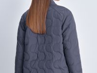 Утепленная куртка прямого силуэта