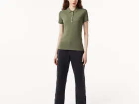 Женское поло Lacoste приталенного кроя из эластичного хлопка