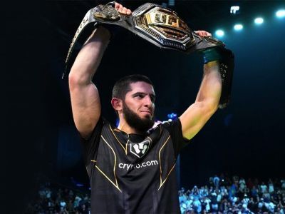 Ислам Махачев стал чемпионом UFC в легком весе