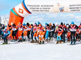 Звезды Олимпийских игр пробежали лыжный марафон с якутянами