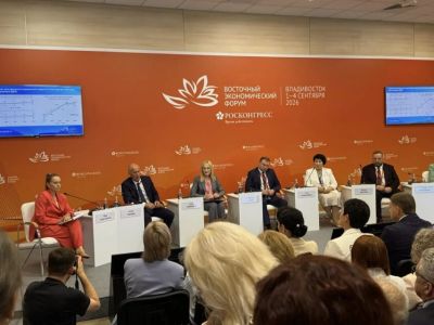 Опыт Якутии по развитию арктической медицины представили на ВЭФ / ЯСИА   