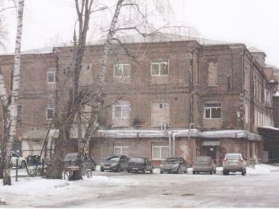 Старый корпус с конторой и переходом, 1830-е гг., 1873 г., 1910-е гг., арх. Г. Кайзер