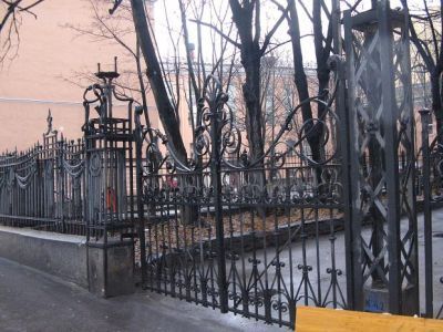 Ограда с воротами