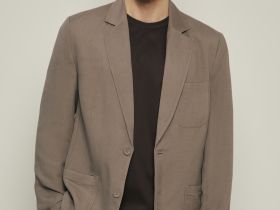 Однобортный пиджак с добавлением льна