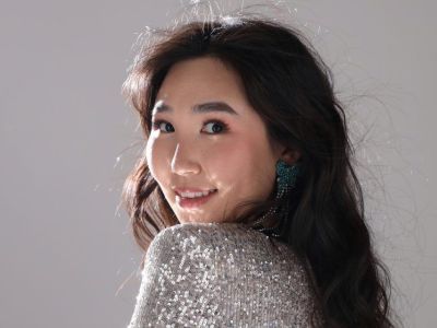 В чем встречать Новый 2024 год Дракона: цвета, тренды, аксессуары