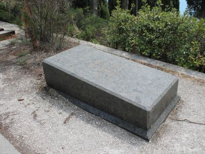 Могила русского писателя Г.А.Мачтета