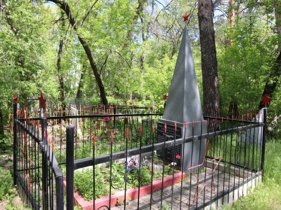 Обелиск воинам, умершим от ран в Шадринских госпиталях